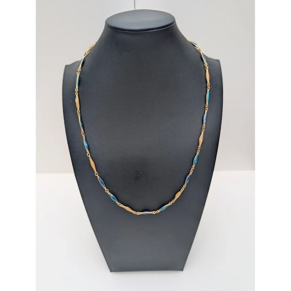 N/A gold tone